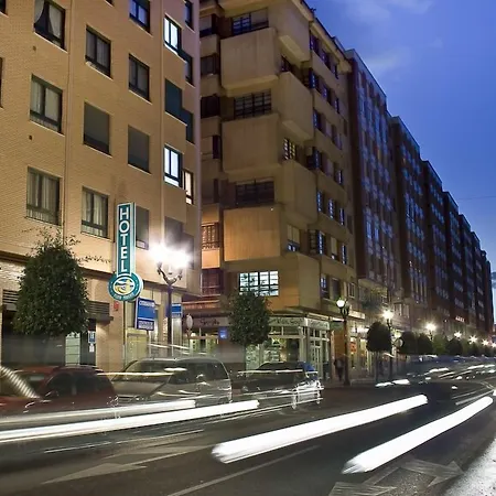 Playa Poniente Hotel