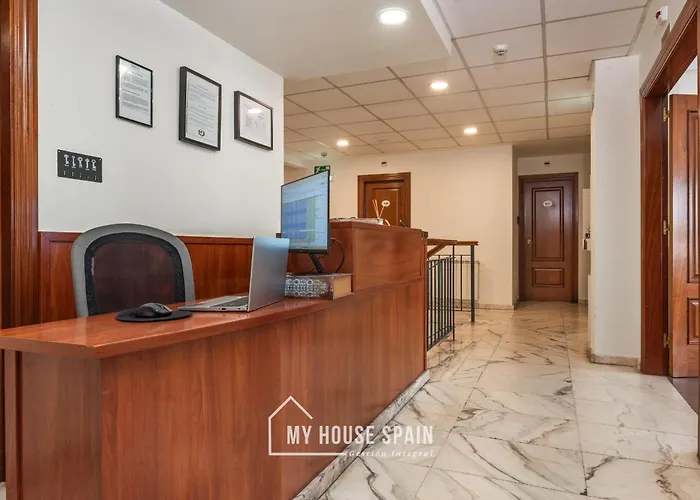 Playa Poniente Hotel 2*