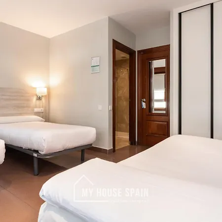 Playa Poniente Hotel 2*