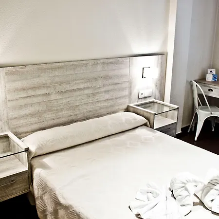 Playa Poniente Hotel