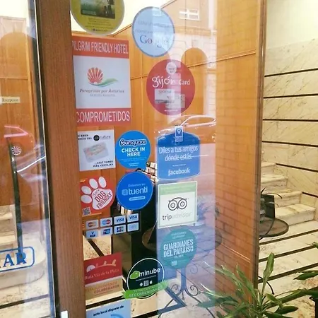 波尼连普拉亚酒店