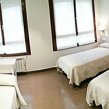 波尼连普拉亚酒店 2* 希洪