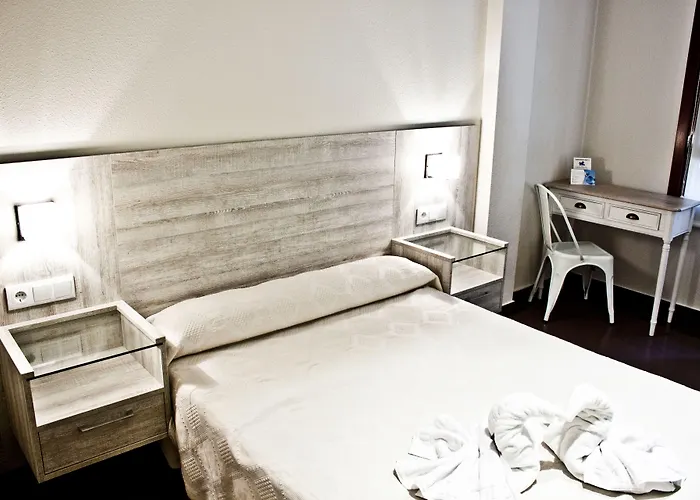 Playa Poniente Готель